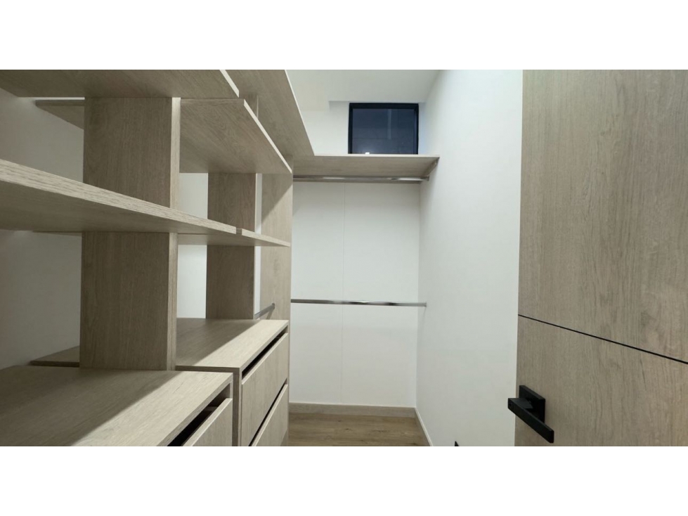 VENTA APARTAMENTO EN ENVIGADO-NUEVO MODERNO REFORMADO-VISTA EXTERIOR — foto 5