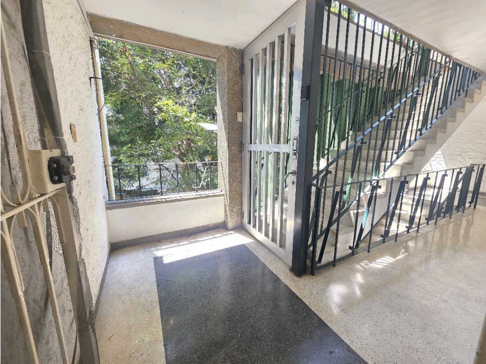 VENTA APARTAMENTO CERCA AL ESTADIO Y LA 70 MEDELLÍN — foto 3