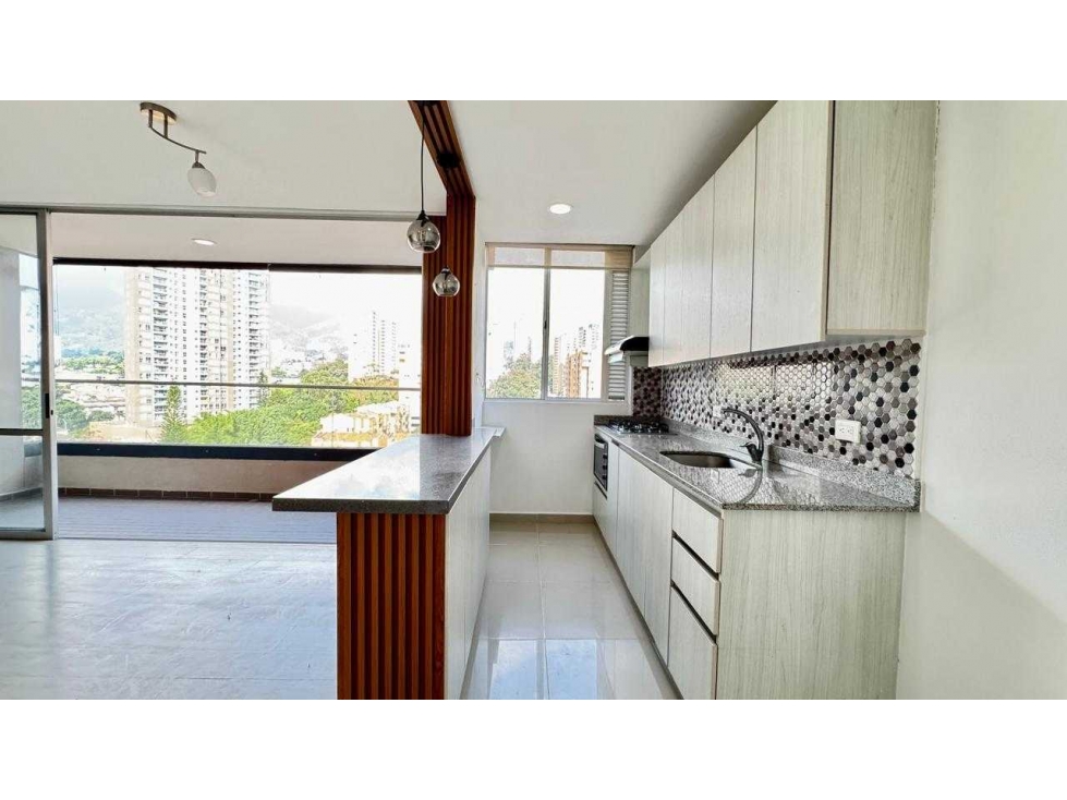 VENTA APARTAMENTO CON PARQUEADERO Y ÚTIL EN ITAGÜÍ SURAMÉRICA — foto 4