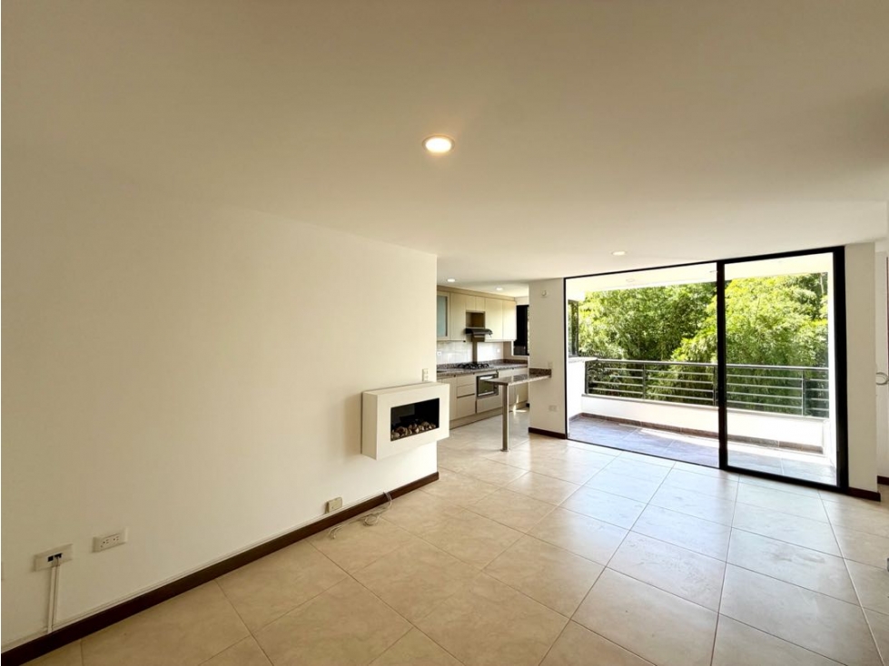 VENTA APARTAMENTO EN LA CEJA CERCA AL CENTRO COMERCIAL VIVA LA CEJA — foto 2
