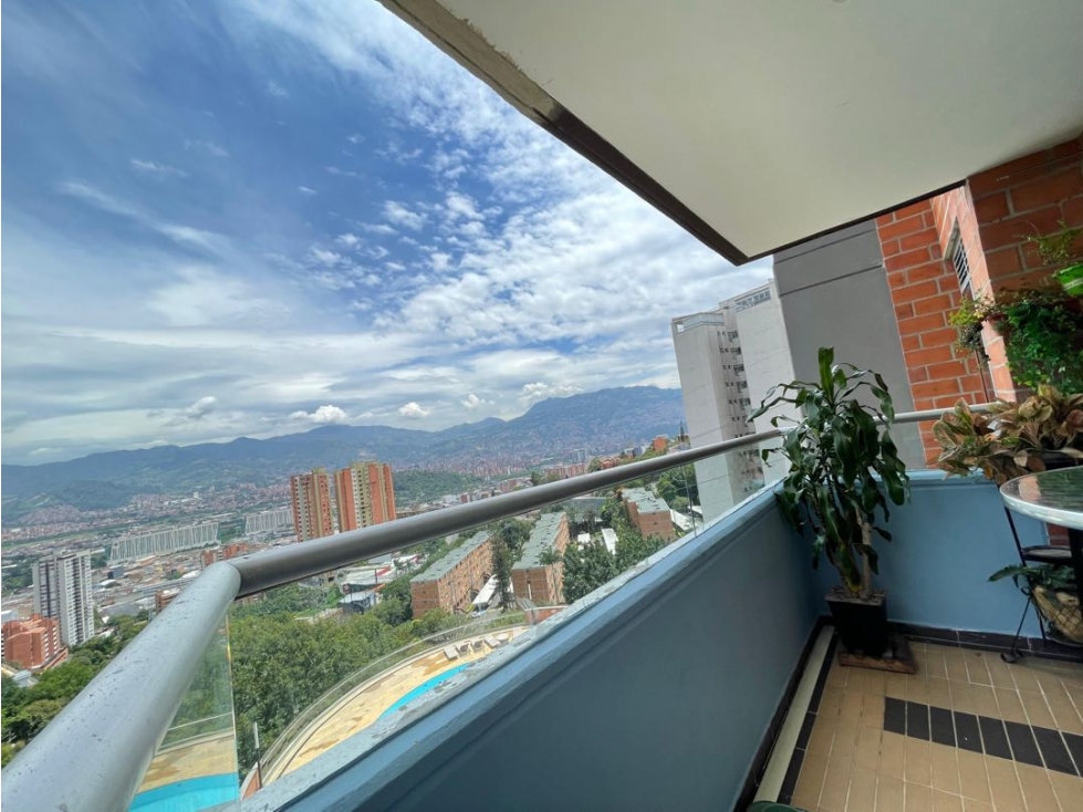 Venta apartamento en la loma del indio de 86 mts