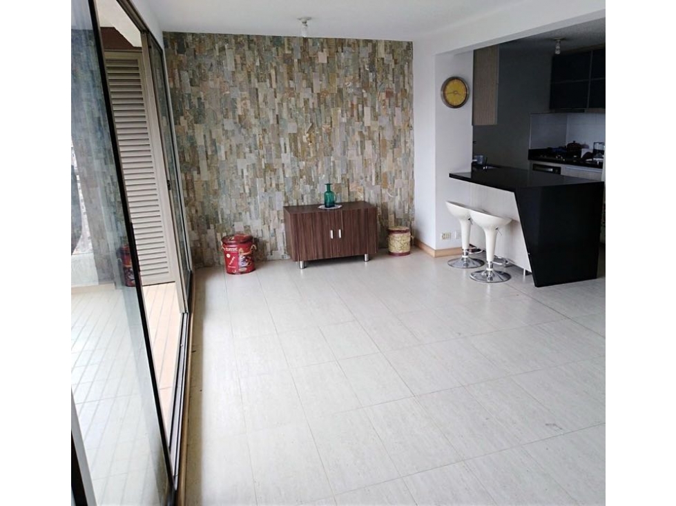 VENTA DE APARTAMENTO EN LA LOMA DE LOS BERNAL — foto 5