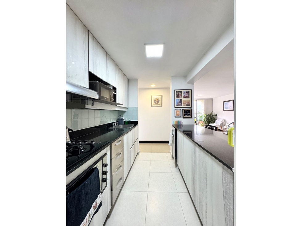 VENTA DE APARTAMENTO LOMA DE LOS BERNAL — foto 4