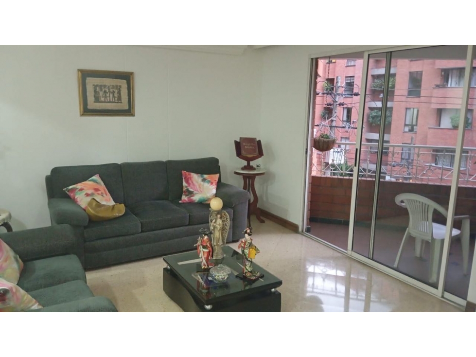 Venta apartamento en laureles