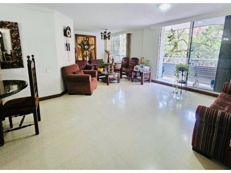 Venta apartamento en laureles