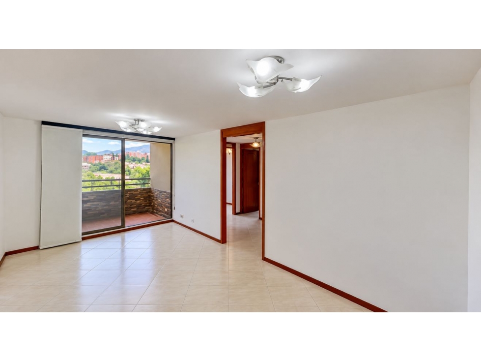 Venta apartamento en LOS COLORES — foto 2