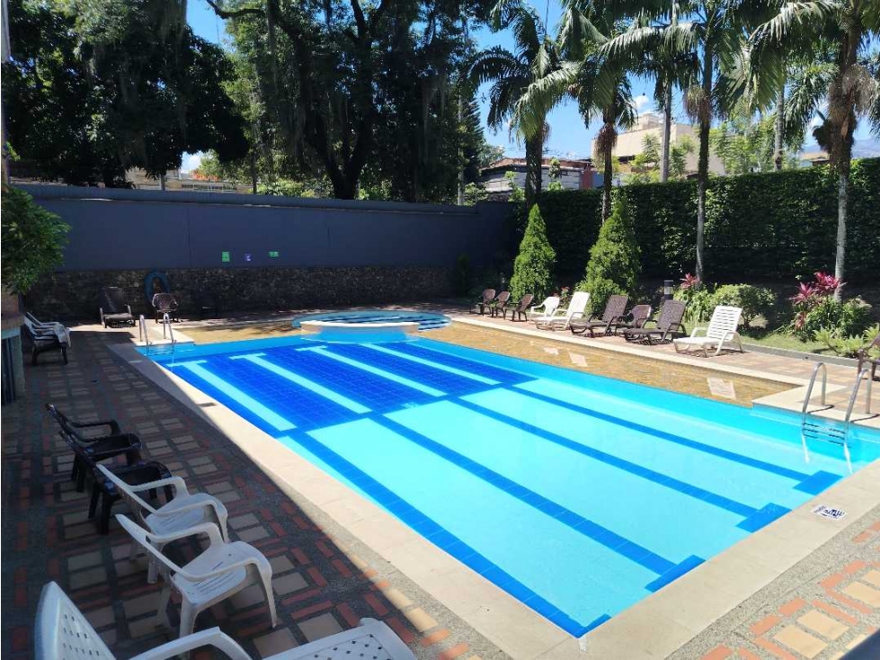 VENTA APARTAMENTO EN LOS COLORES CERCA AL CC EL DIAMANTE Y 4 BRIGADA.