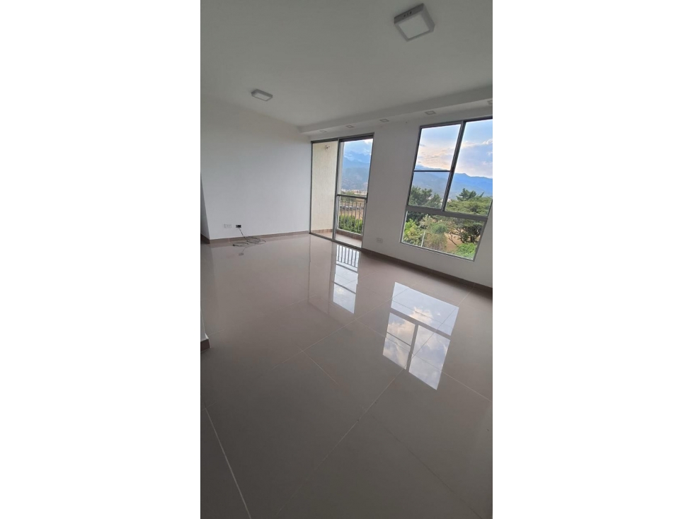 Venta apartamento en los naranjos — foto 2