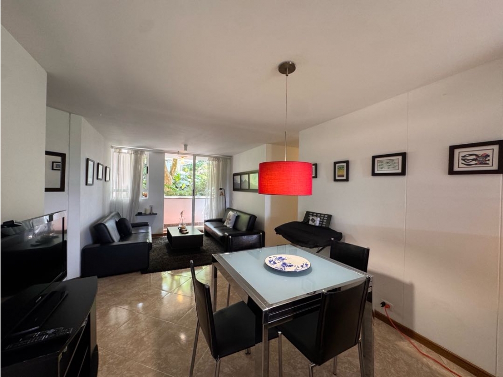 VENTA APARTAMENTO EN LOS YARUMOS, EL POBLADO, MEDELLÍN — foto 2