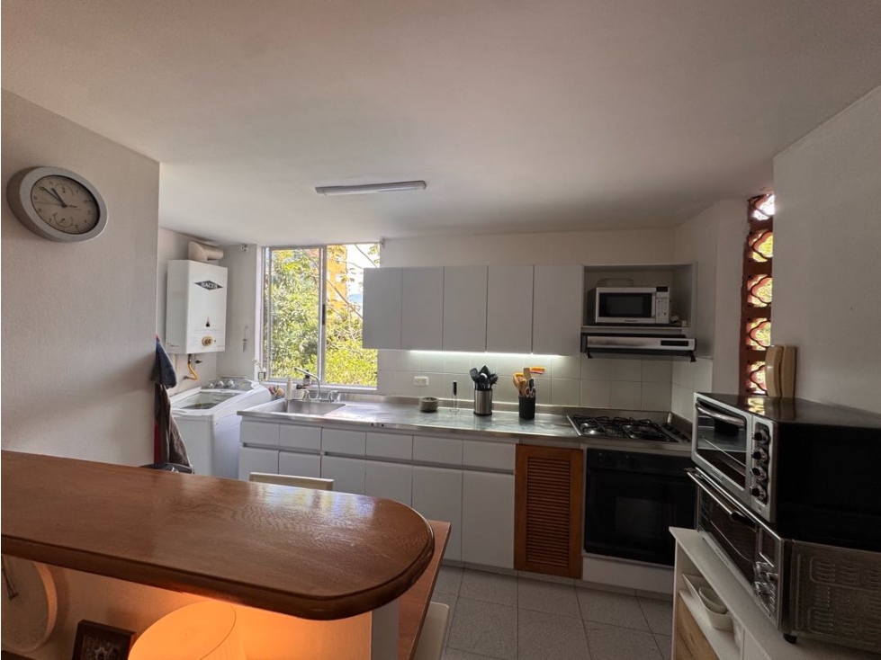 VENTA APARTAMENTO EN LOS YARUMOS, EL POBLADO, MEDELLÍN — foto 5