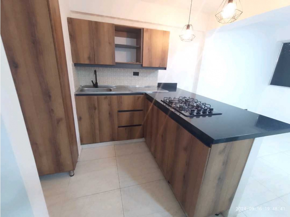 Venta Apartamento en madera con parqueadero de carro y moto — foto 3