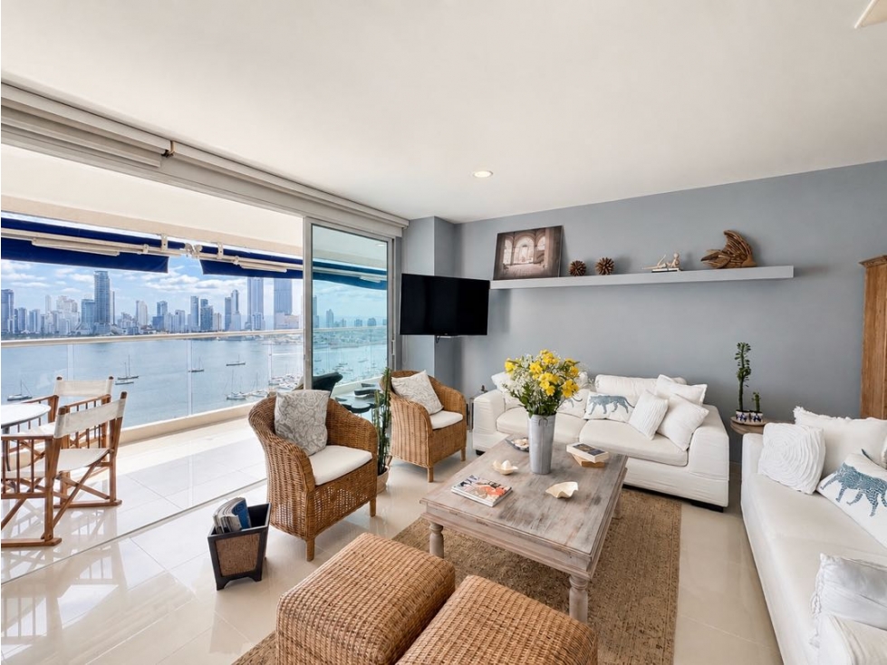 VENTA! Apartamento en manga con hermosa vista a la Bahía! — foto 2