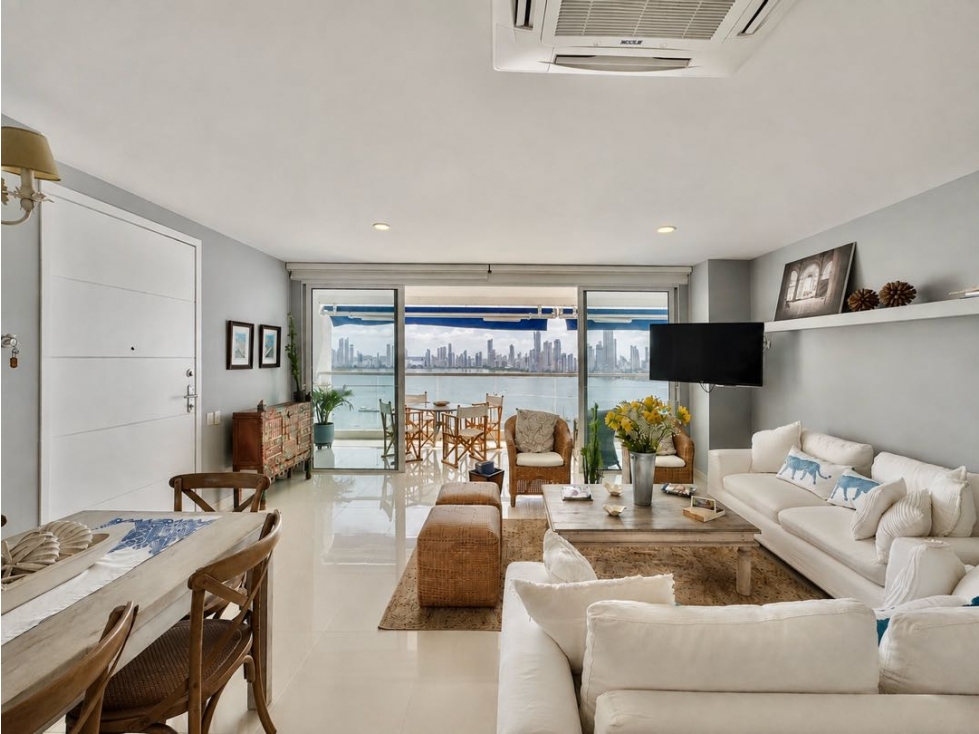 VENTA! Apartamento en manga con hermosa vista a la Bahía! — foto 3
