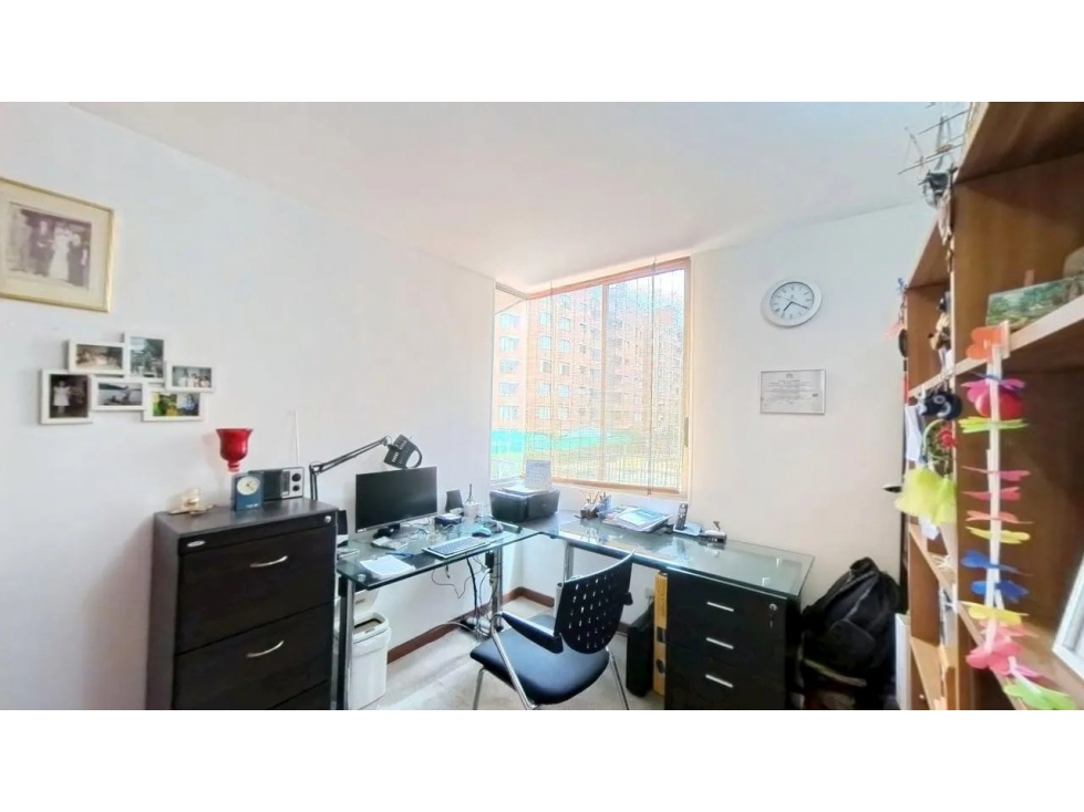 Venta Apartamento en Mazuren, Suba, Bogotá · con balcón — foto 6