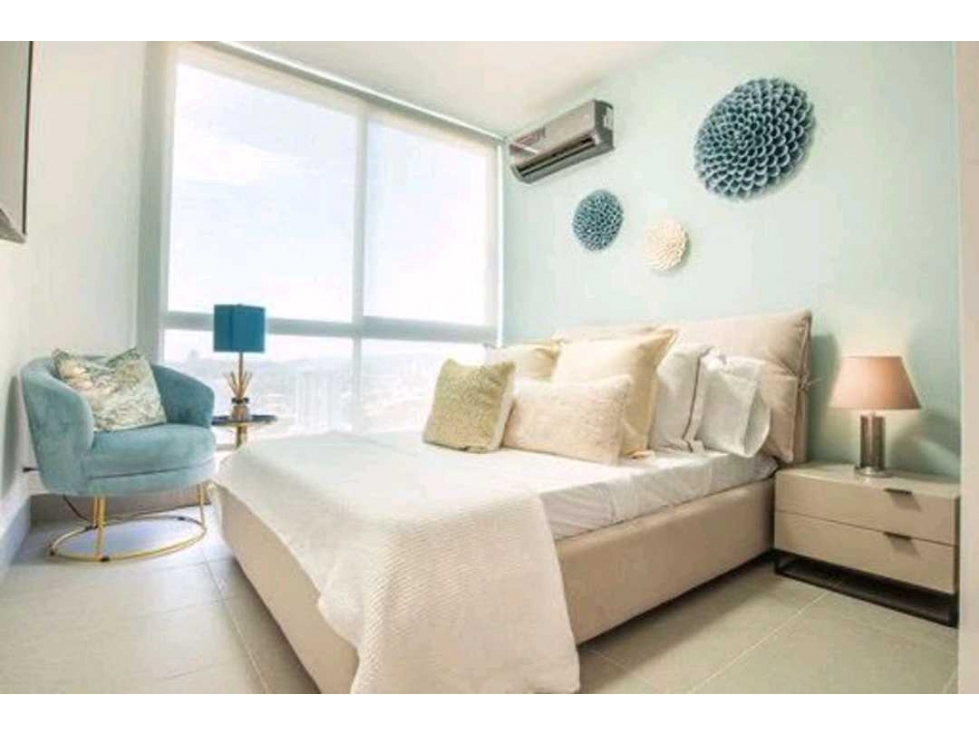 VENTA APARTAMENTO  EN PH LOMA VISTA TOWER - 1