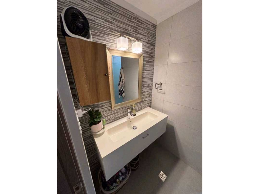 VENTA APARTAMENTO  EN PH LOMA VISTA TOWER - 5