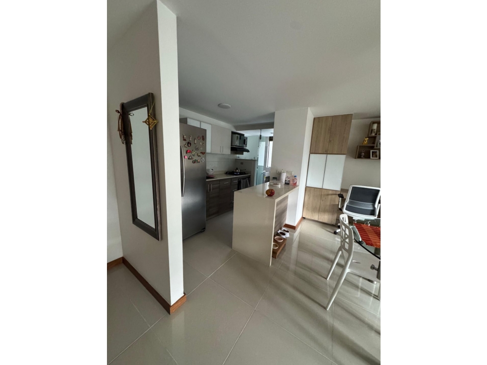 Venta apartamento en poblado castropol