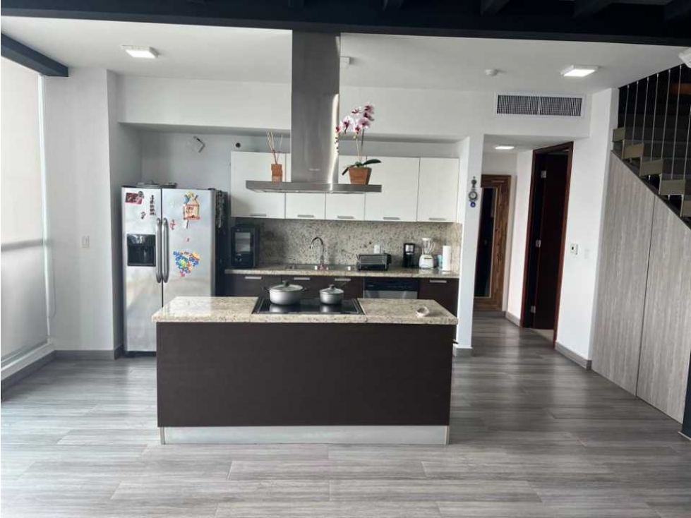 VENTA APARTAMENTO EN PUNTA PACIFICA PH OCEANAIRE PISO ALTO