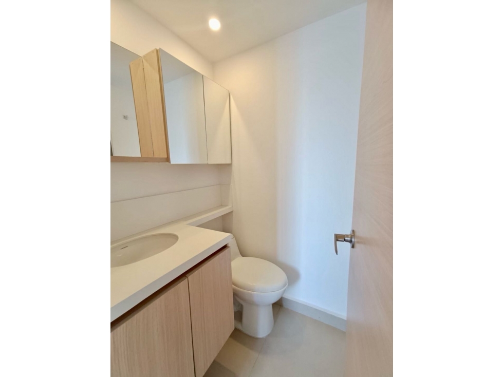 VENTA APARTAMENTO EN SABANETA-PAN DE AZÚCAR-74MT-VISTA A LA CIUDAD — foto 2