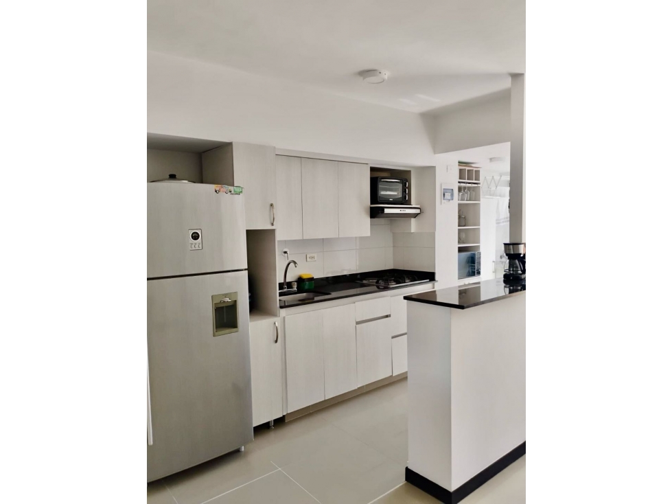 VENTA APARTAMENTO EN SABANETA-SECTOR ASDESILLAS-VISTA A LA CIUDAD-70Mt