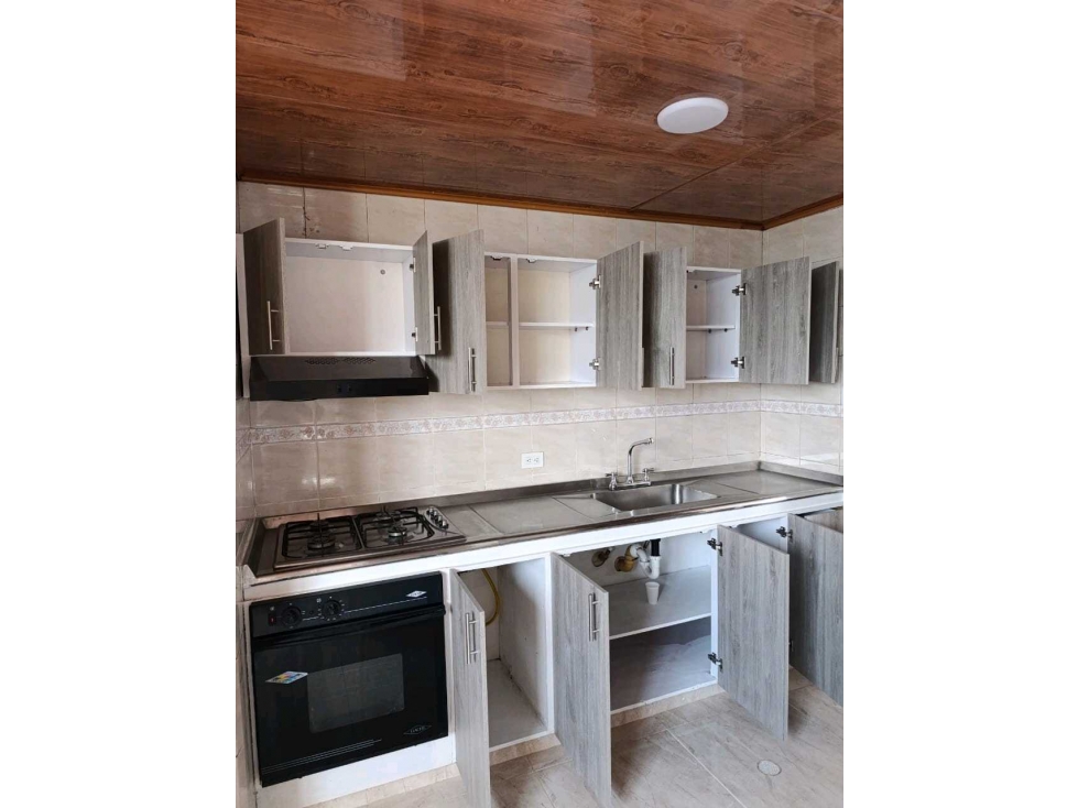 Venta apartamento en unidad Residencial barrio limonar 2da etapa Cali — foto 3