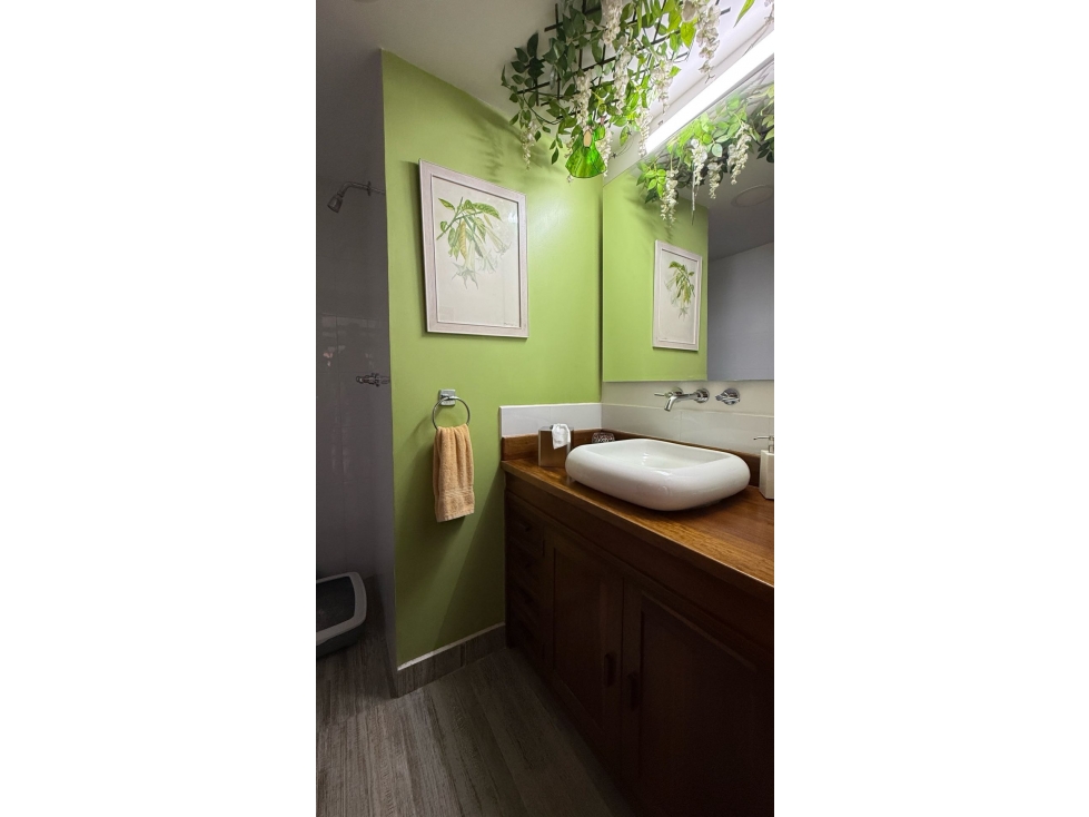 VENTA APARTAMENTO EN VIZCAYA METIDO EN EL BOSQUE CON TECHOS ALTOS — foto 3
