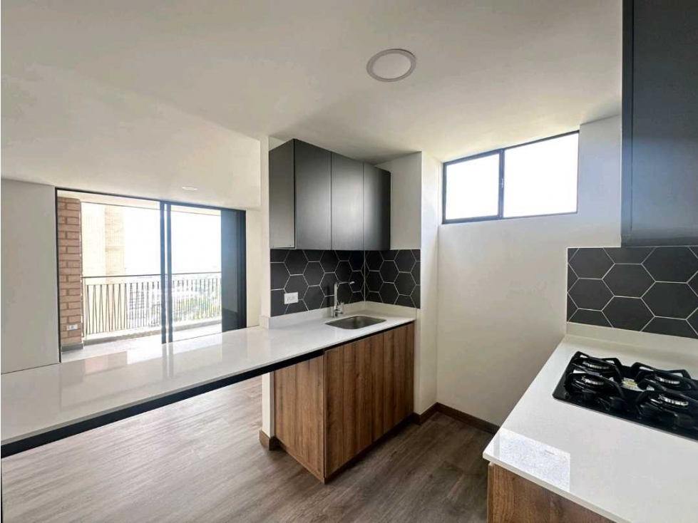 Venta apartamento Envigado cerca a Mayorca ,Nuevo! 2 alcobas y estudio
