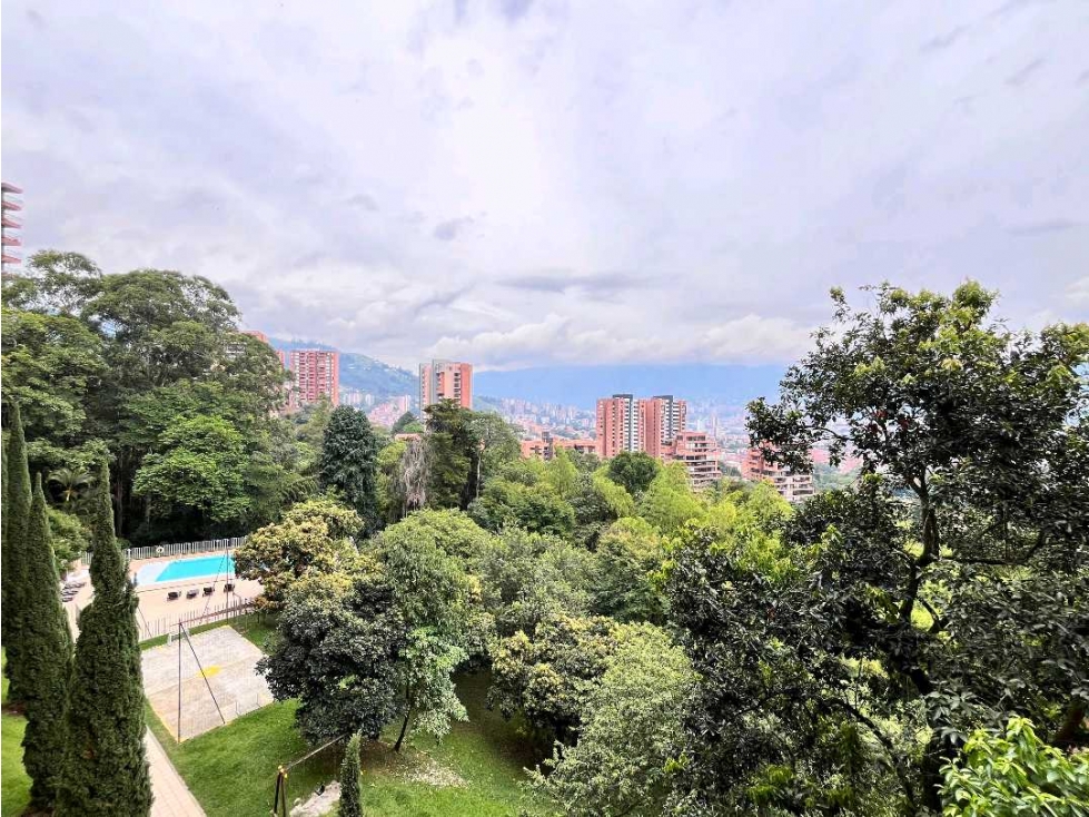Venta Apartamento Envigado cerca al City Plaza,132 mt2,3 Alcobas,2 pp — foto 2