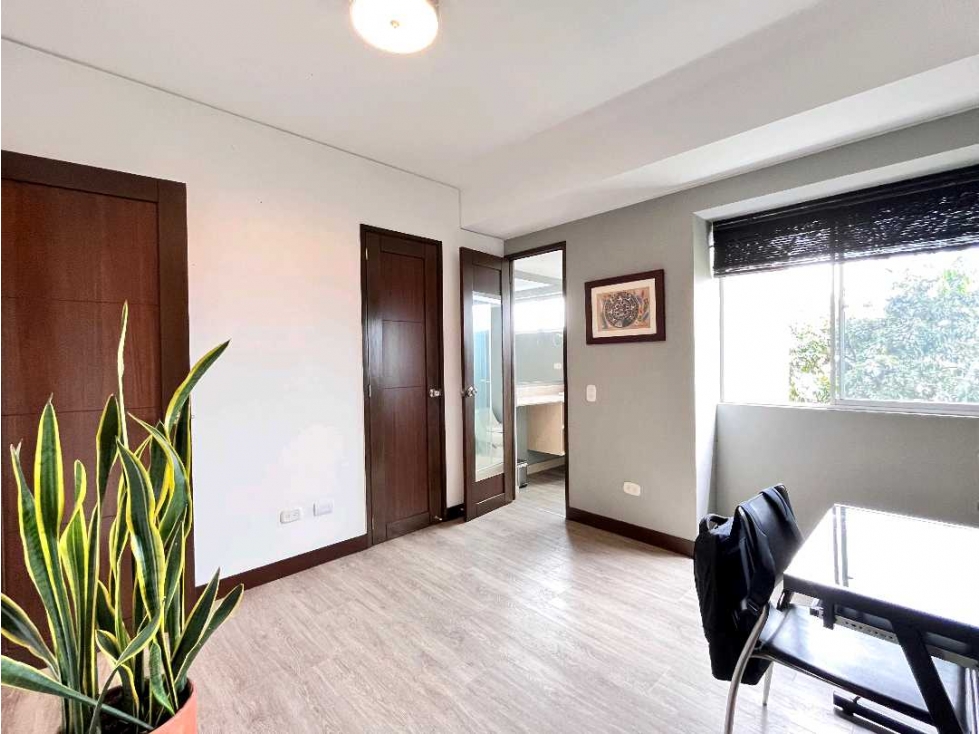 Venta Apartamento Envigado cerca al City Plaza,132 mt2,3 Alcobas,2 pp