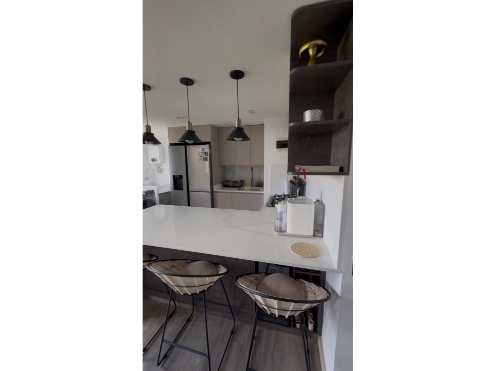 Venta Apartamento, con Acabados de lujo, Las Lomitas, Sabaneta 60 m2 — foto 2