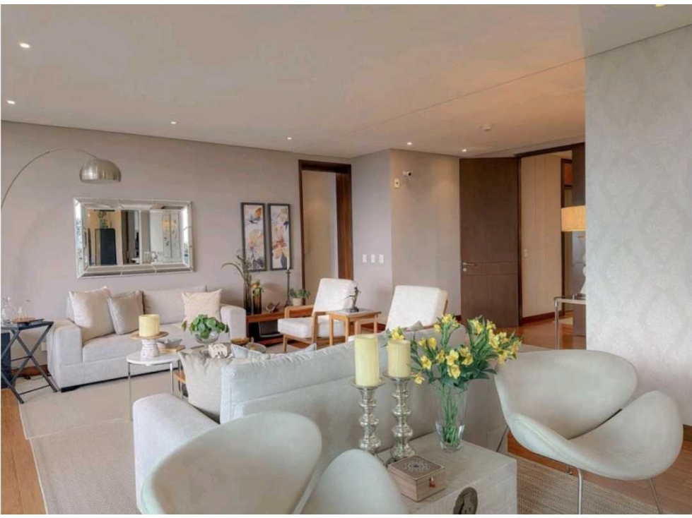 VENTA APARTAMENTO EXCLUSIVO EN EL POBLADO LOS BALSOS CERCA A ISA — foto 2
