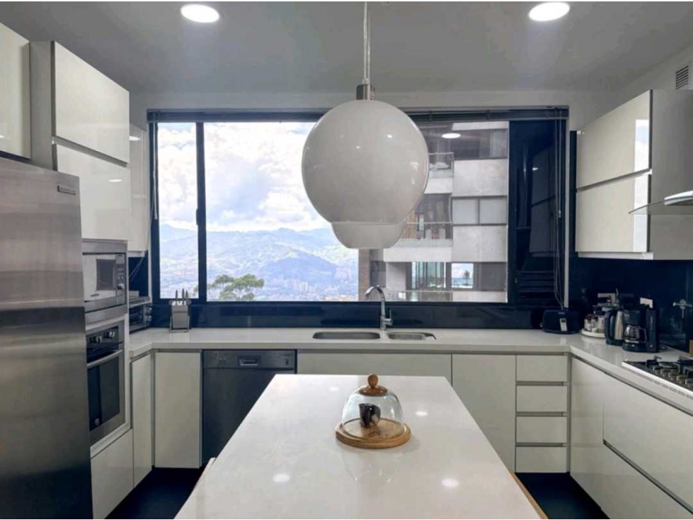 VENTA APARTAMENTO EXCLUSIVO EN EL POBLADO LOS BALSOS CERCA A ISA — foto 6
