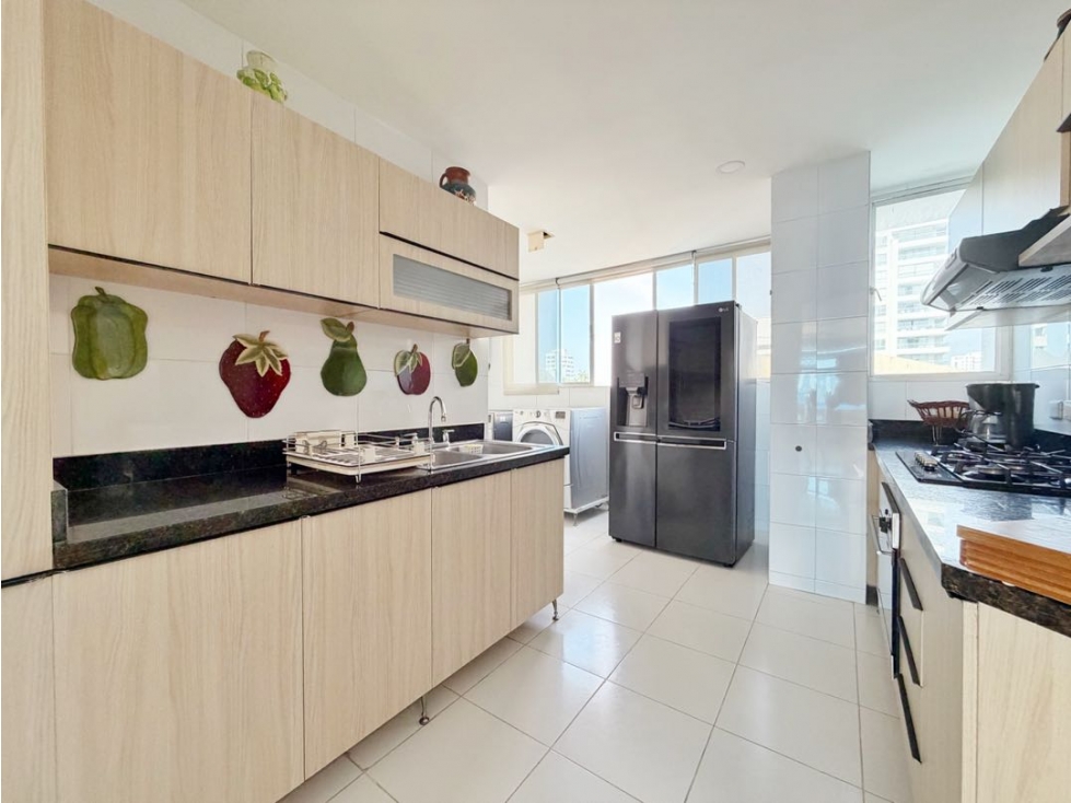 Venta apartamento frente a la bahía 3 alcobas Edificio Atalaya Manga — foto 6