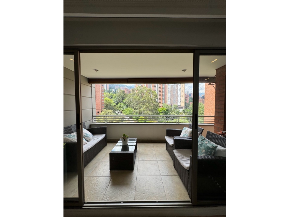 Venta apartamento Las Santas El Poblado Medellin — foto 3
