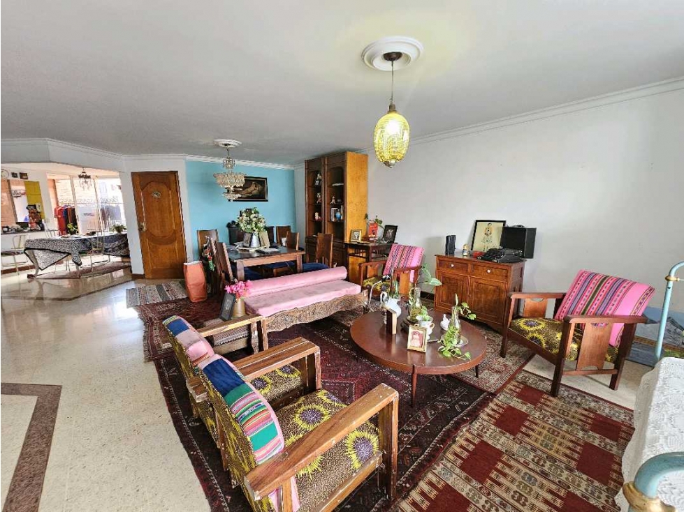 VENTA APARTAMENTO LAURELES