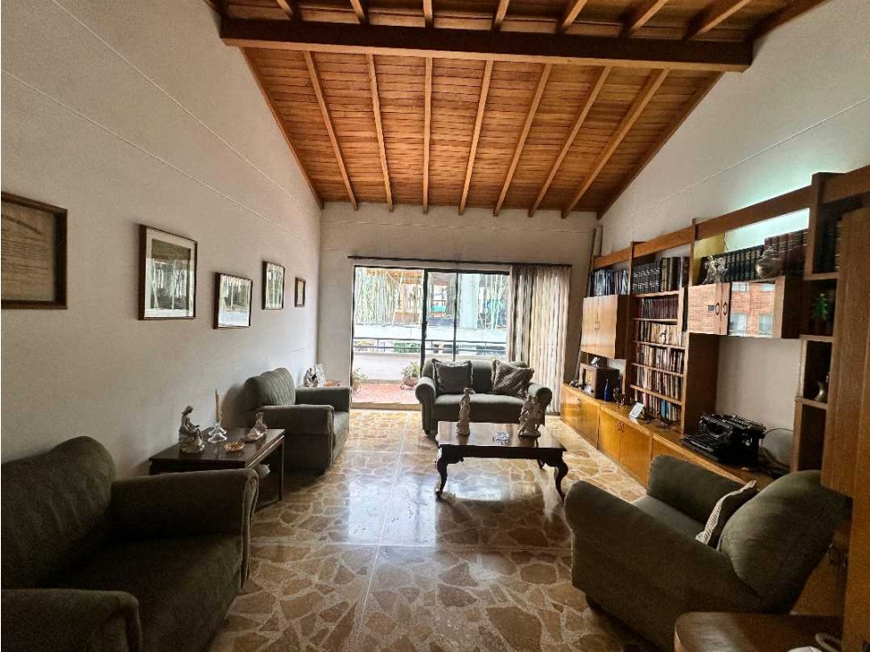 Venta apartamento Laureles Santa Teresita espacioso excelente estado — foto 6