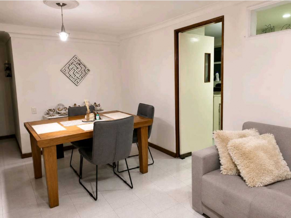 Venta apartamento Laureles San Joaquín - Piso 4 sin ascensor