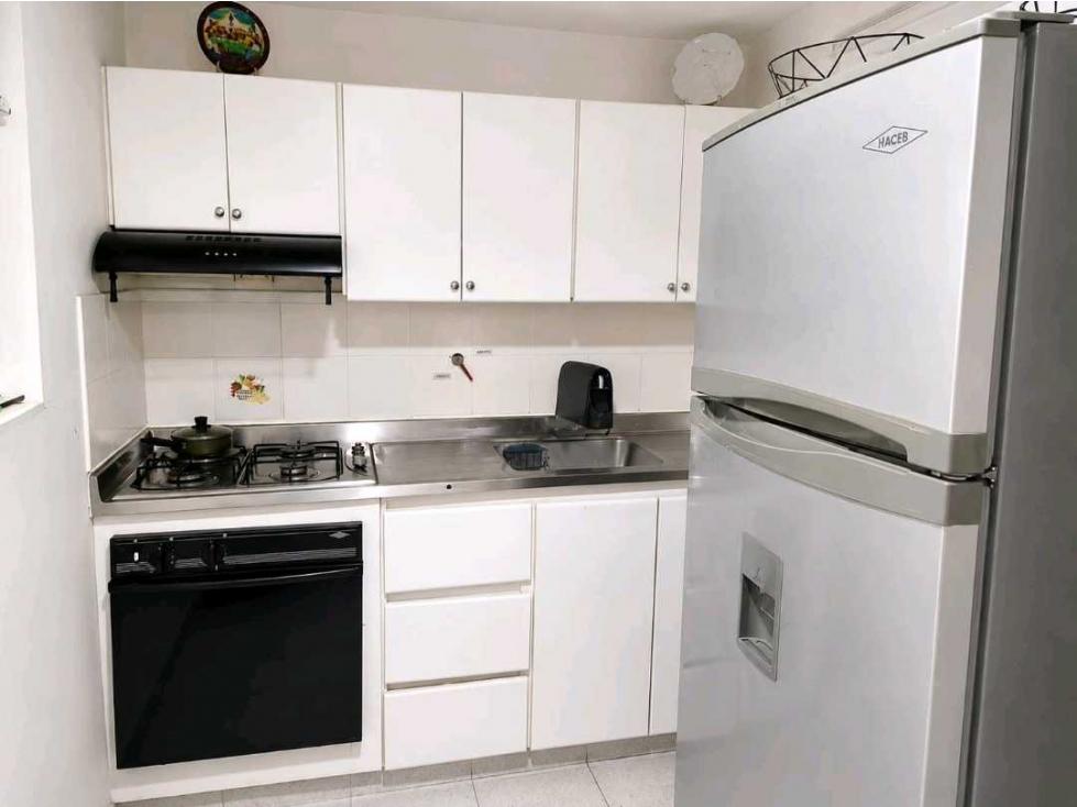 Venta apartamento Laureles San Joaquín - Piso 4 sin ascensor — foto 4