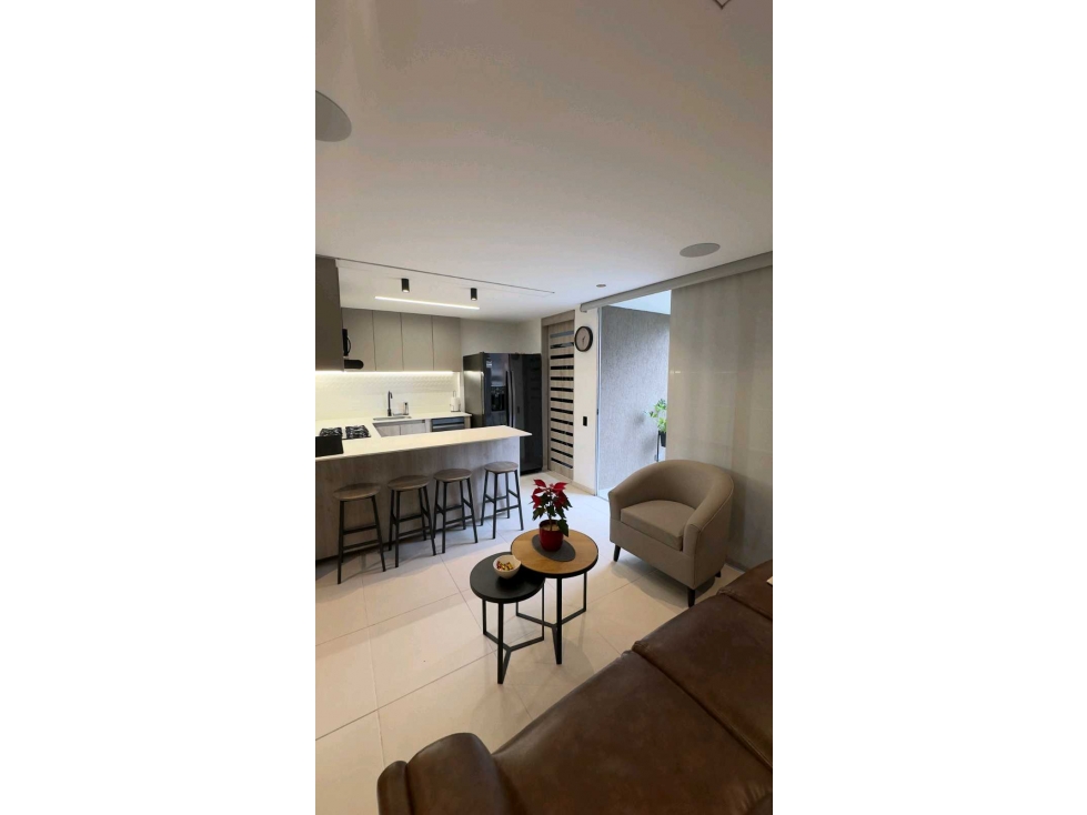 Venta Apartamento Los Colores Laureles Medellín — foto 2