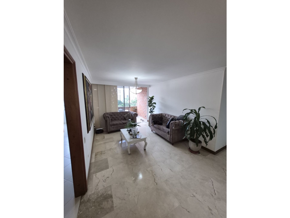 Venta apartamento LAURELES ZONA ROSA con ZONAS COMUNES — foto 5