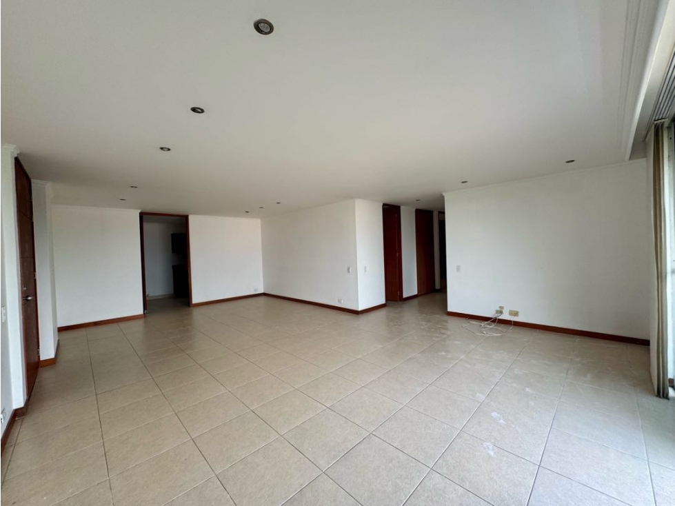 VENTA APARTAMENTO LOMA BENEDICTINOS — foto 3