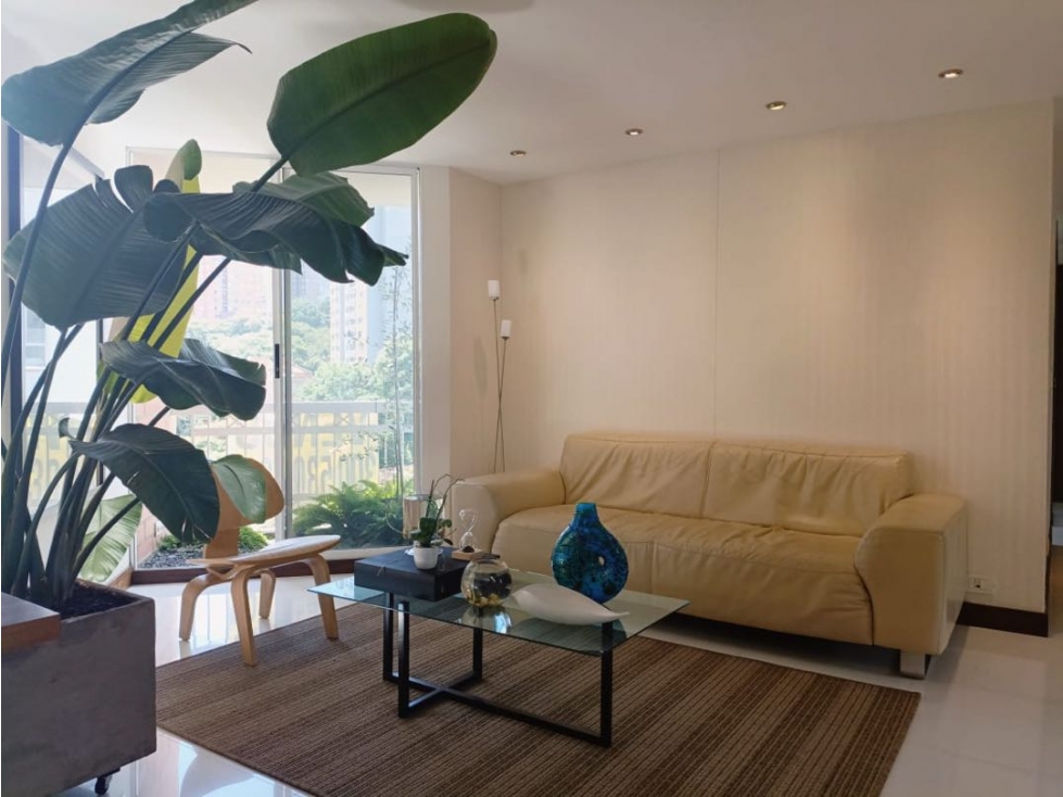 Venta apartamento LOMA DE LOS BERNAL- Remodelado y Hermoso — foto 4
