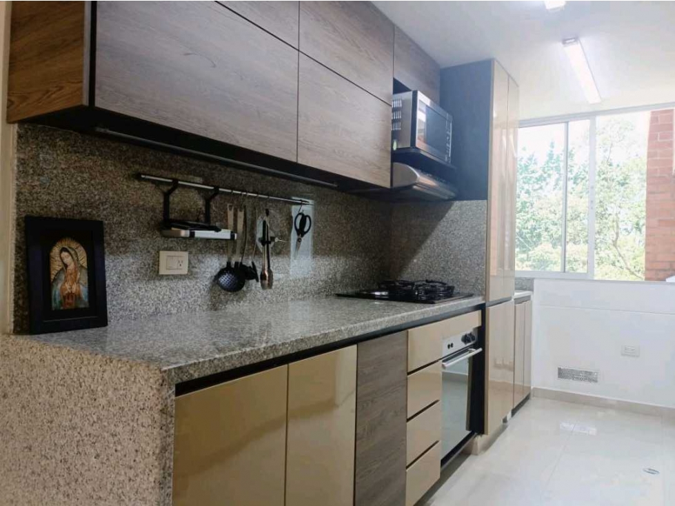 Venta Apartamento Loma De Los Bernal — foto 5