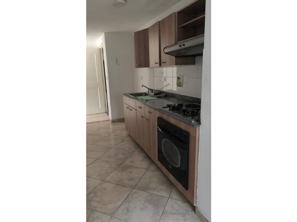 Venta apartamento LOMA DE LOS BERNAL cerca a Mall comercial — foto 4