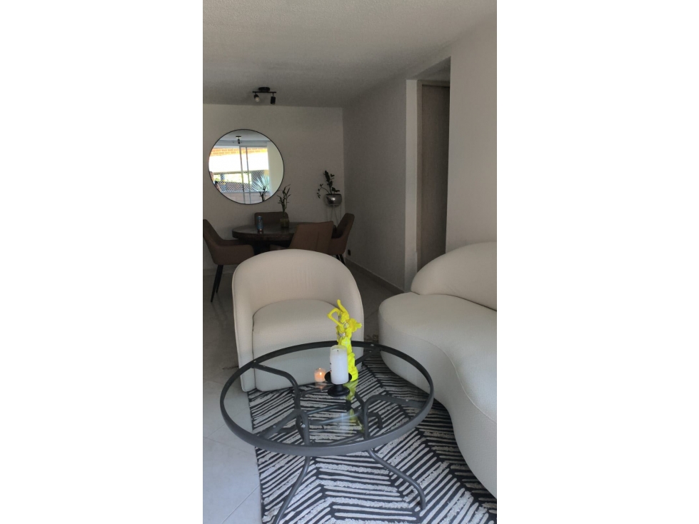 Venta apartamento Loma de los Bernal Medellín — foto 2