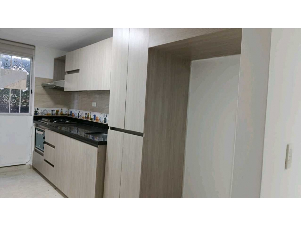 venta apartamento loma de los bernal — foto 3