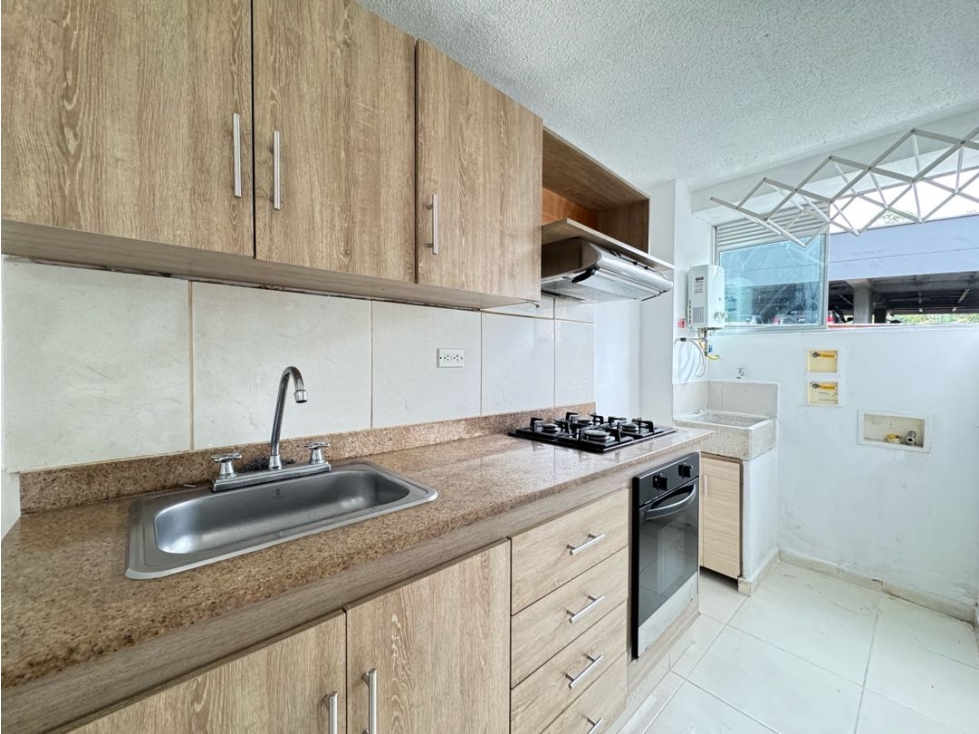 VENTA APARTAMENTO LOMA DE LOS BERNAL 52m2 PUNTAZO