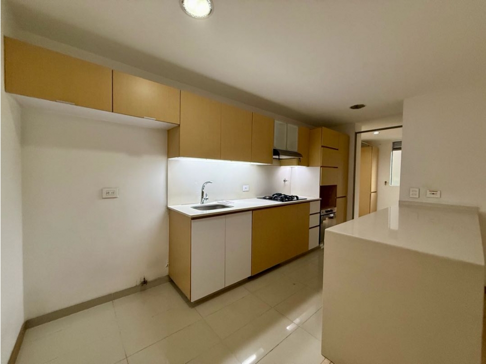 VENTA APARTAMENTO LOMA DE LOS BENEDICTINOS — foto 4