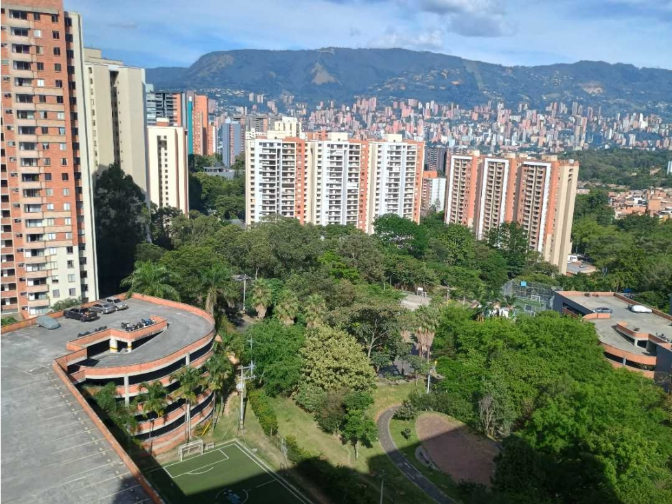 Venta apartamento loma de los Bernal — foto 2