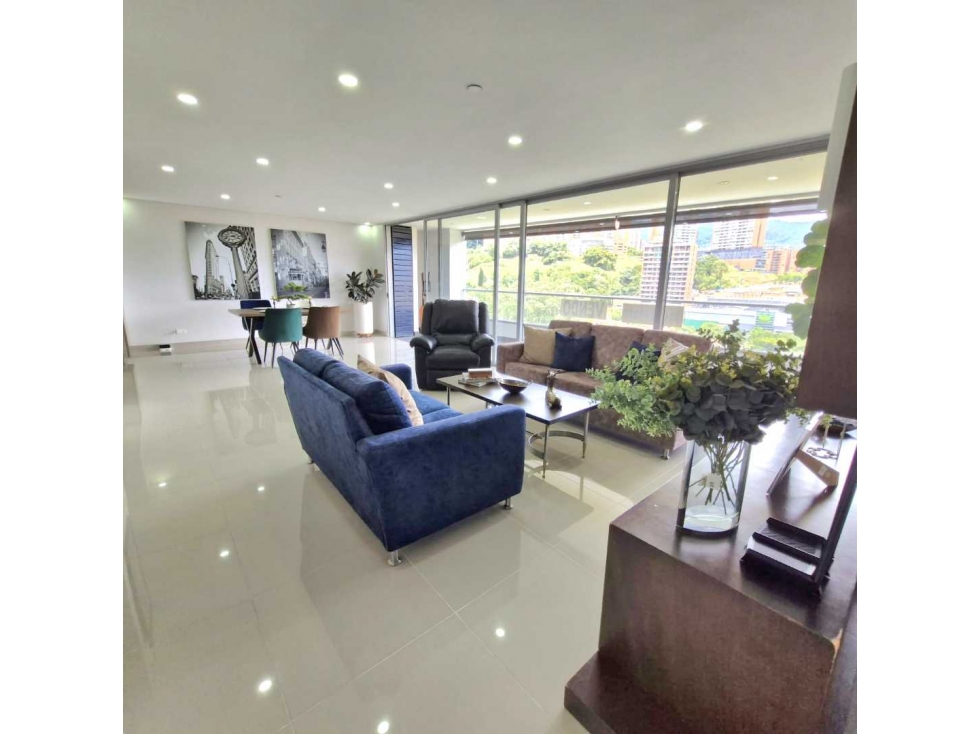 Venta Apartamento Loma del Chocho. Envigado. Vista Espectacular.169m2. — foto 2